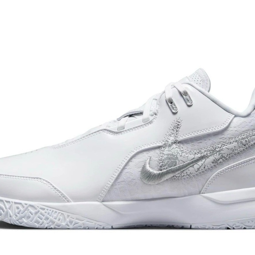 Lebron NXXT Gen AMPD Basketball Shoes (FJ1566-102, White ) Size Men 8,5 Women 10